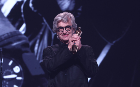 Wim Wenders wurde mit dem Ehrenpreis ausgezeichnet. - Foto: Christoph Soeder/dpa