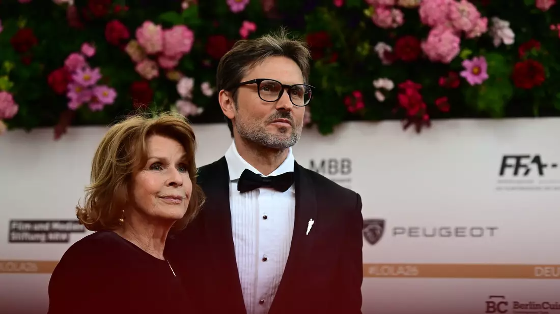 Senta Berger wurde als beste Hauptdarstellerin ausgezeichnet. - Bild: Sebastian Gollnow/dpa
