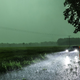 Wegen einer Gewitterfront gelten Unwetterwarnungen im Westen Deutschlands. - Foto: David Ebener/dpa
