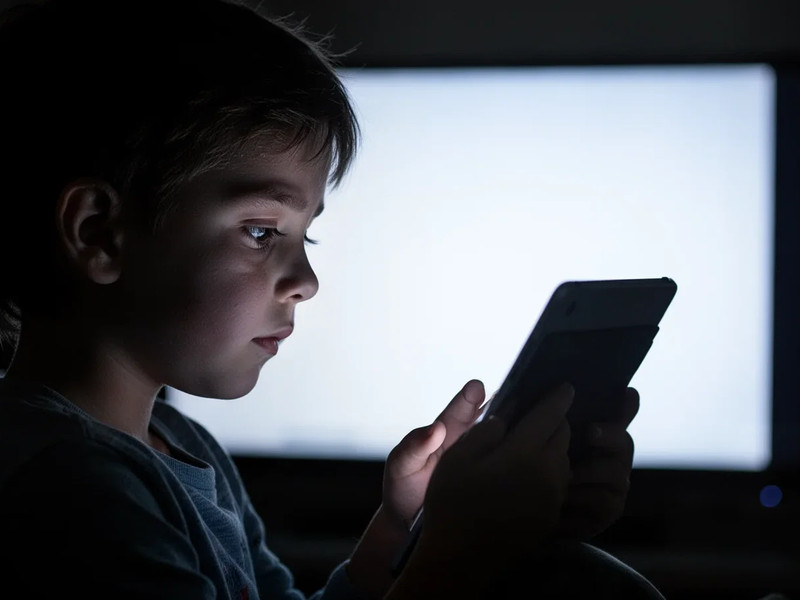 Cefalea digitale: Kopfschmerzen durch Smartphones nehmen deutlich zu - Foto: über boerse-global.de