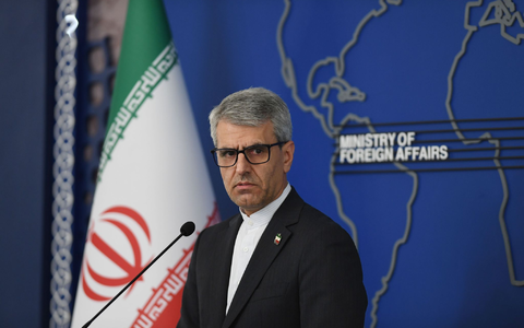 Der Sprecher des iranischen Außenministeriums zeigt den USA die Stirn - Foto: Shadati/XinHua/dpa