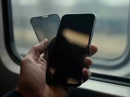Deutsche Bahn: 15 Euro Gebühr für verlorene Smartphones - Foto: über boerse-global.de