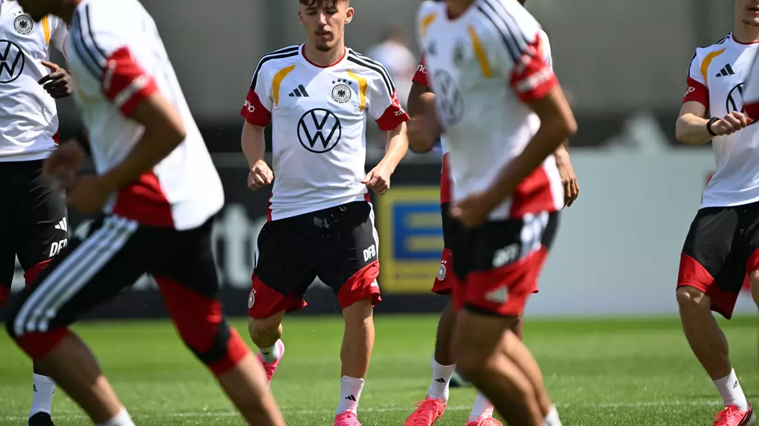 Training vor dem Finnland-Spiel. - Bild: Federico Gambarini/dpa