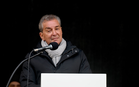 Für seine Rede beim Zukunftskongress der Grünen in Berlin erhielt Michel Friedman viel Applaus. (Archivfoto) - Foto: Felix Hörhager/dpa