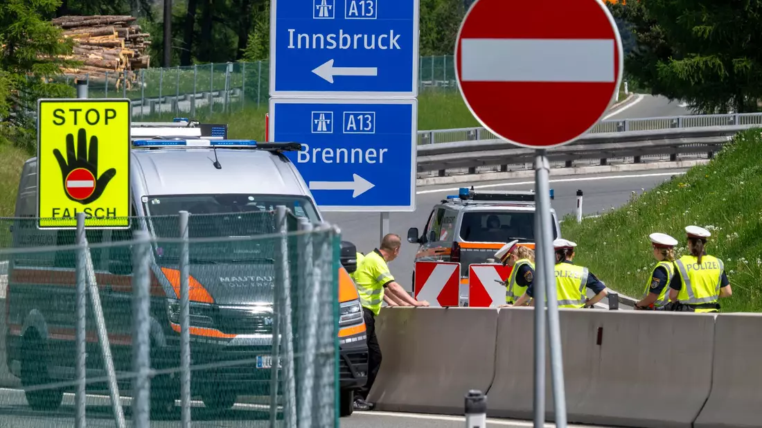 Die Benutzung der Brenner-Autobahn war für acht Stunden nicht erlaubt.  - Bild: Peter Kneffel/dpa