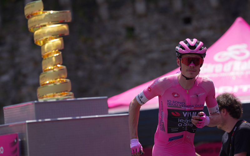 Hat die Giro-Trophäe fest im Blick: Jonas Vingegaard. (Archivbild) - Foto: Spada/LaPresse/AP/dpa