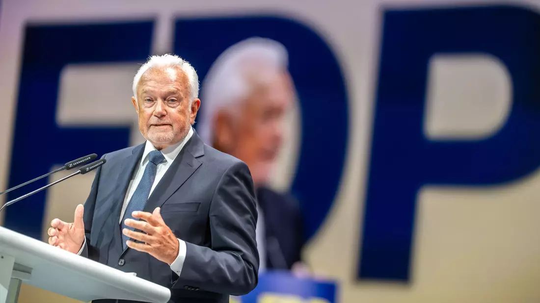 Wolfgang Kubicki siegt in Kampfabstimmung um den FDP-Vorsitz - Bild: Michael Kappeler/dpa