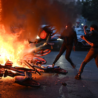 Nach dem Sieg von Paris Saint-Germain ist es in Paris zu Festnahmen und Zwischenfällen gekommen. - Foto: Julien Mattia/Le Pictorium via ZUMA Press/dpa