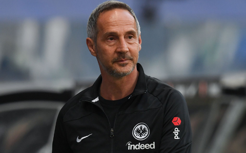 Adi Hütter soll der Top-Kandidat als neuer Trainer bei Eintracht Frankfurt sein. (Archivbild) - Foto: Arne Dedert/dpa