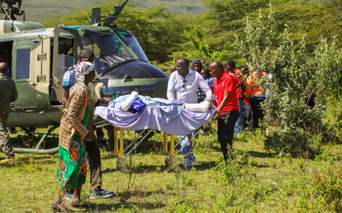 Dutzende Schülerinnen erlitten bei dem Brand Verletzungen und wurden in umliegende Krankenhäuser gebracht - nun steht fest: Es war Brandstiftung. (Archivbild) - Bild: Patrick Ngugi/AP/dpa