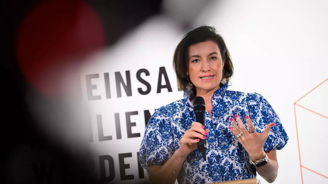 Kommt die Bafög-Reform noch oder nicht? Bundesforschungsministerin Dorothee Bär (CSU) hat jedenfalls Zweifel. (Archivfoto) - Bild: Bernd von Jutrczenka/dpa