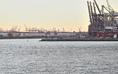 Industrieanlagen (Archiv) - Foto: via dts Nachrichtenagentur