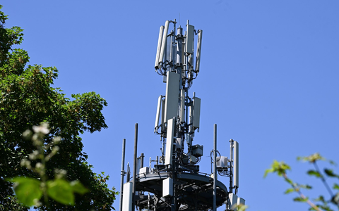 Ein Antennen-Standort, an dem auch in 2G gefunkt wird - noch.  - Foto: Bernd Weißbrod/dpa