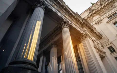 Munich Re's Profit Surge of 56% Meets Investor Skepticism as Shares Hit 12-Month Low - Bild: über boerse-global.de