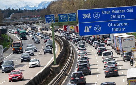München soll ein weltweites Testlabor für eine neuartige Plattform für das autonome Fahren werden.  - Foto: Peter Kneffel/dpa