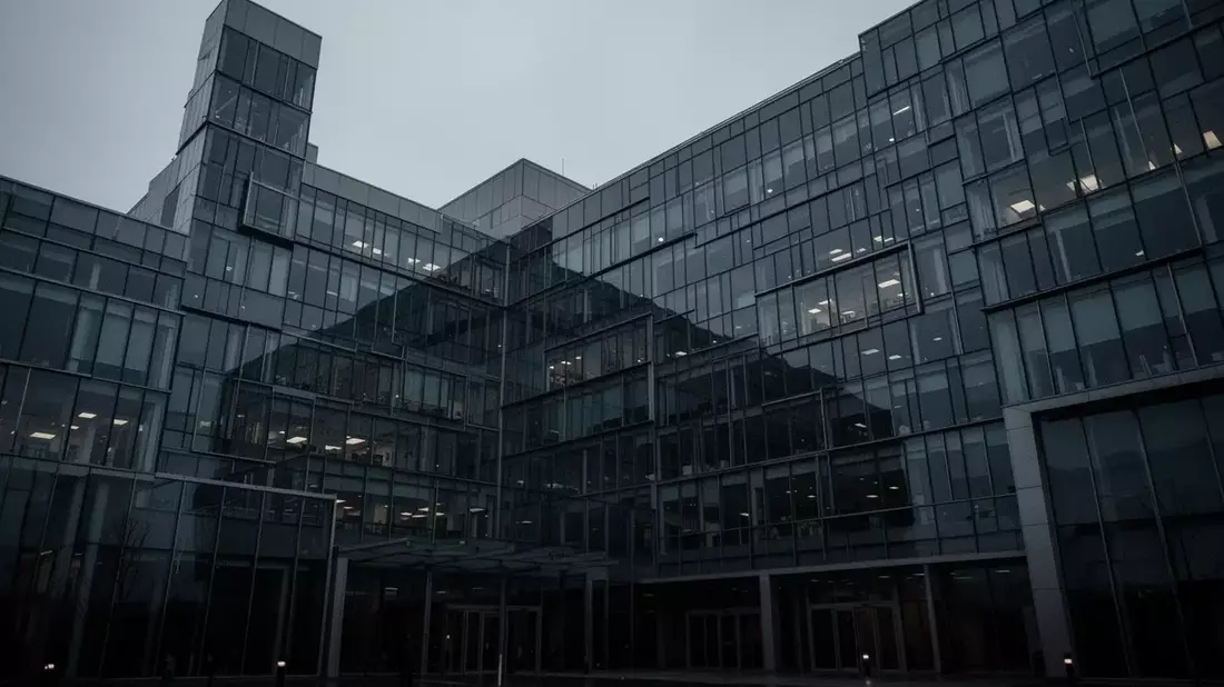 Palantir: el doble espaldarazo de Dell y NVIDIA ilumina el camino, pero la valoración y Londres siembran incertidumbre - Bild: über boerse-global.de