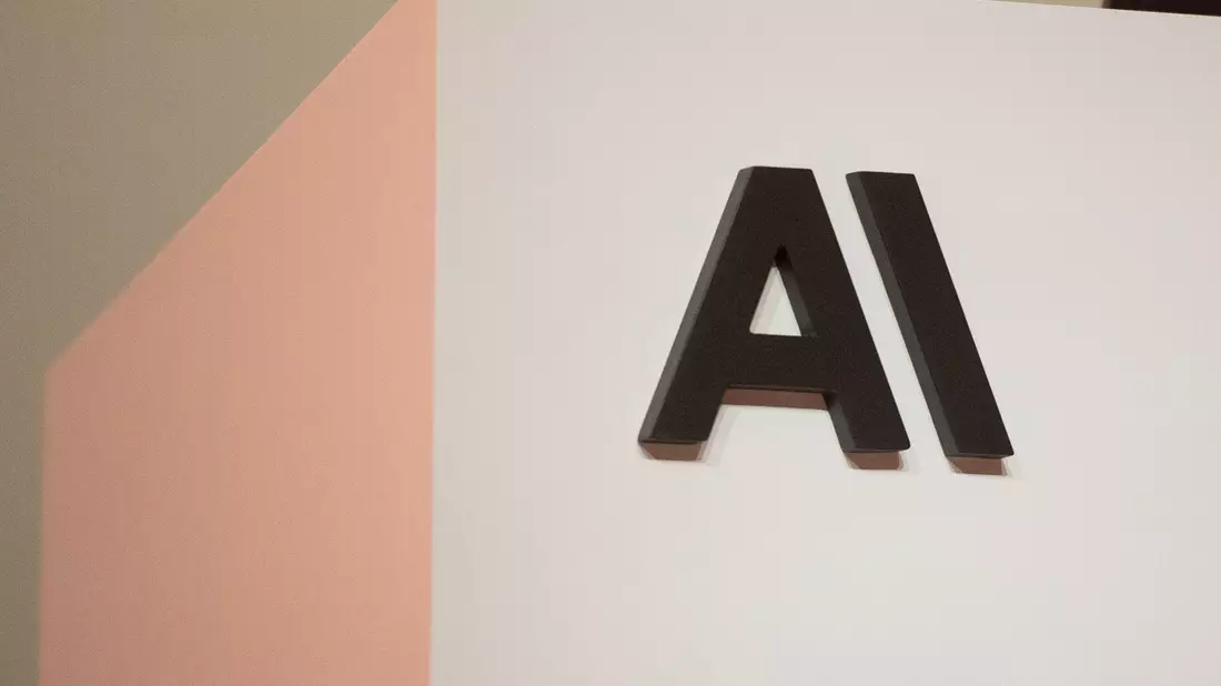 Der OpenAI-Konkurrent Anthropic wurde zuletzt bei einer Finanzierungsrunde mit insgesamt 900 Milliarden Dollar bewertet. (Archivbild) - Bild: Andrej Sokolow/dpa