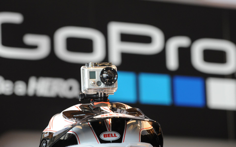 GoPro ist ein Pionier bei Actionkameras für Sportler und Abenteurer. (Archivbild) - Bild: picture alliance / dpa