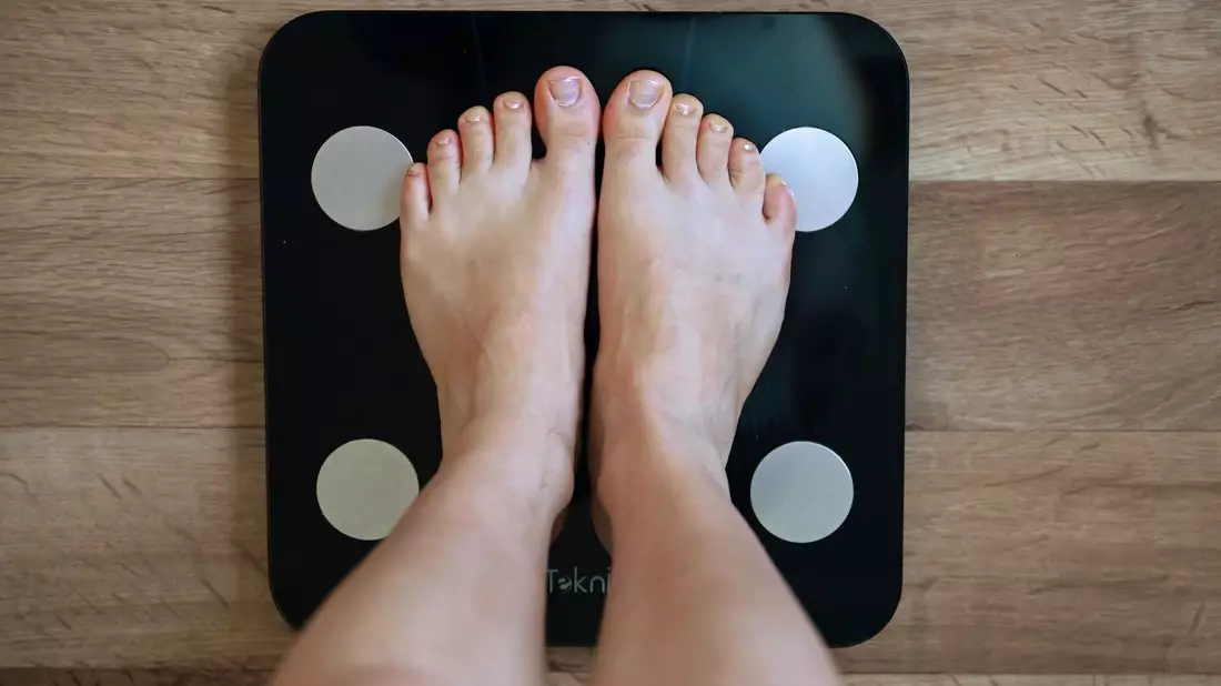 Jeder zweite Erwachsene in Deutschland hat einen BMI über 25. (Symbolfoto) - Bild: Elisa Schu/dpa