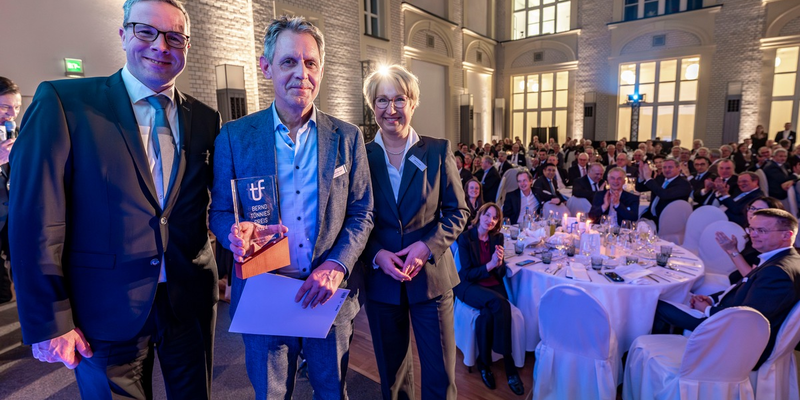 Tönnies Forschung ruft zur Bewerbung um Bernd-Tönnies-Medienpreis 2027 auf - Foto: presseportal.de