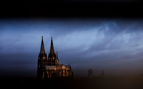 Die Finanzierung des Kölner Doms ist immer wieder Thema. (Symbolbild) - Bild: Oliver Berg/dpa
