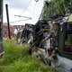 Eine Straßenbahn in Neu Hohenschönhausen ist entgleist. Bei dem Unfall gab es viele Verletzte. - Bild: Christophe Gateau/dpa