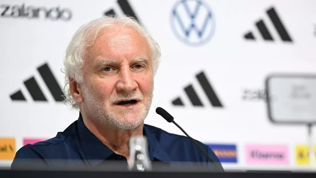 Rudi Völler erinnert an seine WM-Erfahrungen 1994 in Chicago. (Archivbild) - Bild: Federico Gambarini/dpa