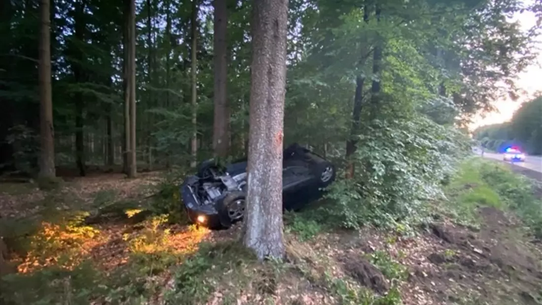 POL-PDTR: Verkehrsunfall mit verletzter Person - Flucht - Bild: presseportal.de
