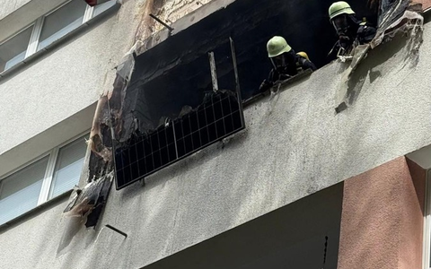 FW-E: Wohnungsbrand in Mehrfamilienhaus - zwei Wohnungen unbewohnbar - Bild: presseportal.de