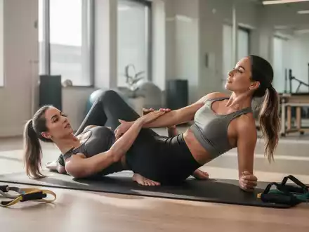 Core-Training: HI-EMT-Technologie simuliert 20.000 Sit-ups in 30 Minuten - Foto: über boerse-global.de