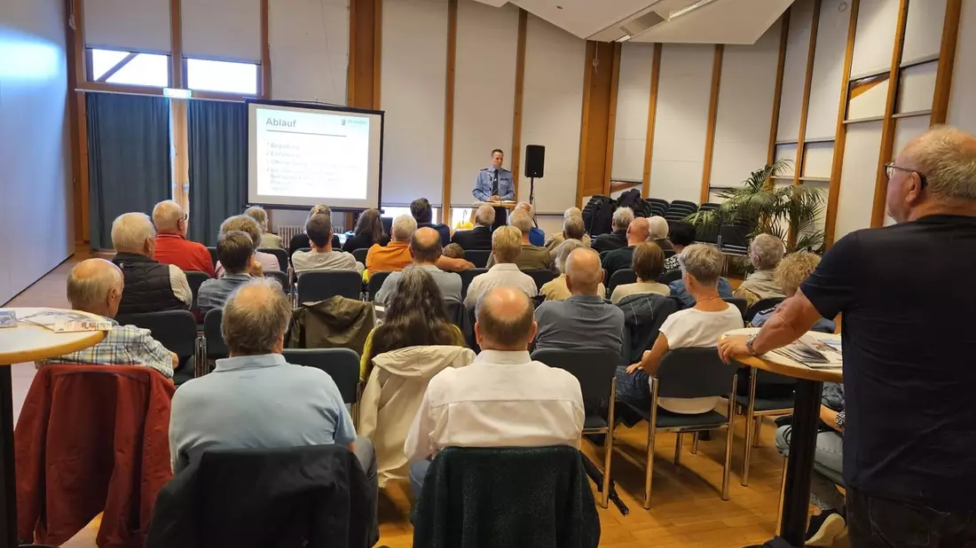 POL-PDWIL: Bürgerdialog im Forum Daun - Bild: presseportal.de