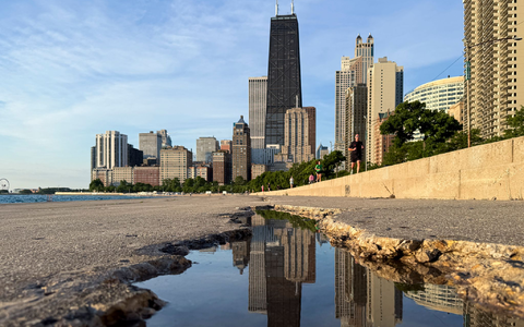 Am Lake Michigan bereitet sich die Nationalmannschaf nach der Ankunft in Amerika weiter auf die WM vor.  - Bild: Christian Charisius/dpa