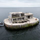 Den Zustand des Gebäudes beschreibt das Auktionshaus als «marode». - Bild: Philip Dulian/dpa