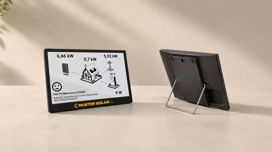 Mehr Sichtbarkeit nach der Installation / Solarfox stellt neues Nano vor: E-Ink-Display für PV-Fachbetriebe - Bild: presseportal.de