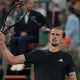 Alexander Zverev will auch im Halbfinale der French Open jubeln. - Bild: Thibault Camus/AP/dpa