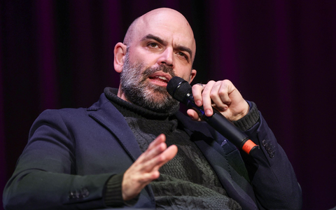 Der Bestseller-Autor Roberto Saviano kritisierte die Zustände seit langem. (Archivbild) - Bild: Oliver Berg/dpa