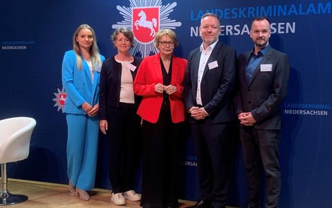 LKA-NI: LKA Symposium: Die (unsichtbare) Macht der Organisierten Kriminalität - Bild: presseportal.de