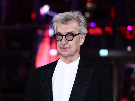 Regisseur Wim Wenders hat angekündigt, seinen Film «Falsche Bewegung» vorerst nicht mehr zu zeigen. (Archivbild) - Foto: Christoph Soeder/dpa