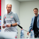 Zusammenarbeit endet: Hjulmand und Bayers Sportchef Rolfes. - Bild: Marius Becker/dpa