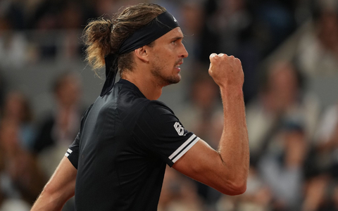 Alexander Zverev will in Paris noch zwei Siege bejubeln.  - Bild: Thibault Camus/AP/dpa