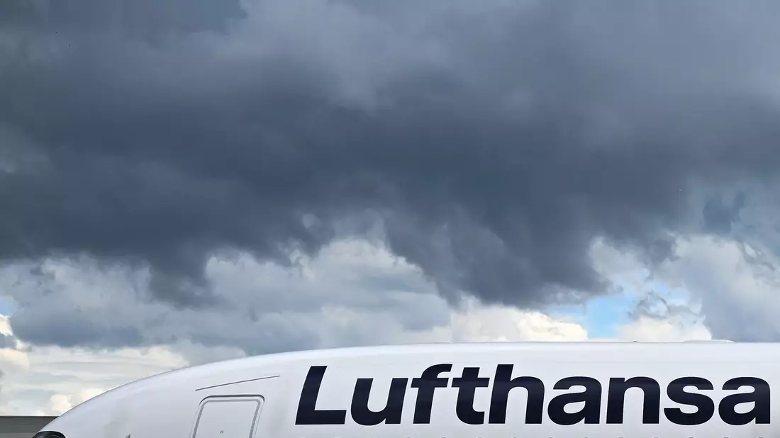 Am Frankfurter Flughafen gab es einen Zwischenfall mit einer Lufthansa-Maschine. (Symbolbild) - Bild: Florian Wiegand/dpa