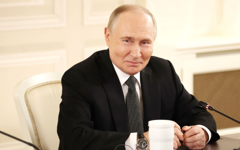 Kremlchef Wladimir Putin bietet erneut an, die Gaslieferungen nach Deutschland wieder aufzunehmen. (Archivbild) - Bild: Vyacheslav Prokofyev/Kremlin Poo/Planet Pix via ZUMA Press Wire/dpa
