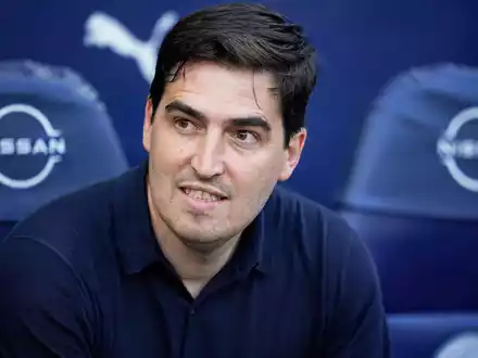 Andoni Iraola wird neuer Trainer des FC Liverpool. (Archivbild) - Foto: Dave Thompson/AP/dpa