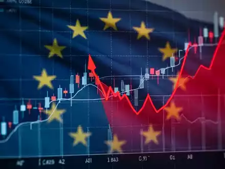 Ein stark fallender roter Börsenchart mit EU-Flagge im Hintergrund, symbolisiert einen Kursrückgang nach EU-Prüfung. - Foto: über boerse-global.de