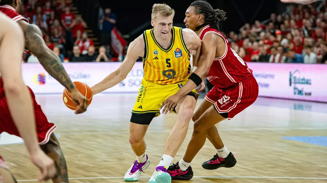 Bamberg verteidigte im Heimspiel stark. - Bild: Daniel Löb/dpa
