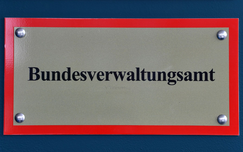 Der Antrag auf Wiedergutmachungseinbürgerung kann online gestellt werden. (Symbolbild) - Bild: Hendrik Schmidt/dpa-Zentralbild/dpa