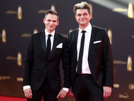 Fabian Köster und Lutz van der Horst sind für «heute-show»-Fans auch während der Sommerpause aktiv. (Archivbild) - Foto: Rolf Vennenbernd/dpa