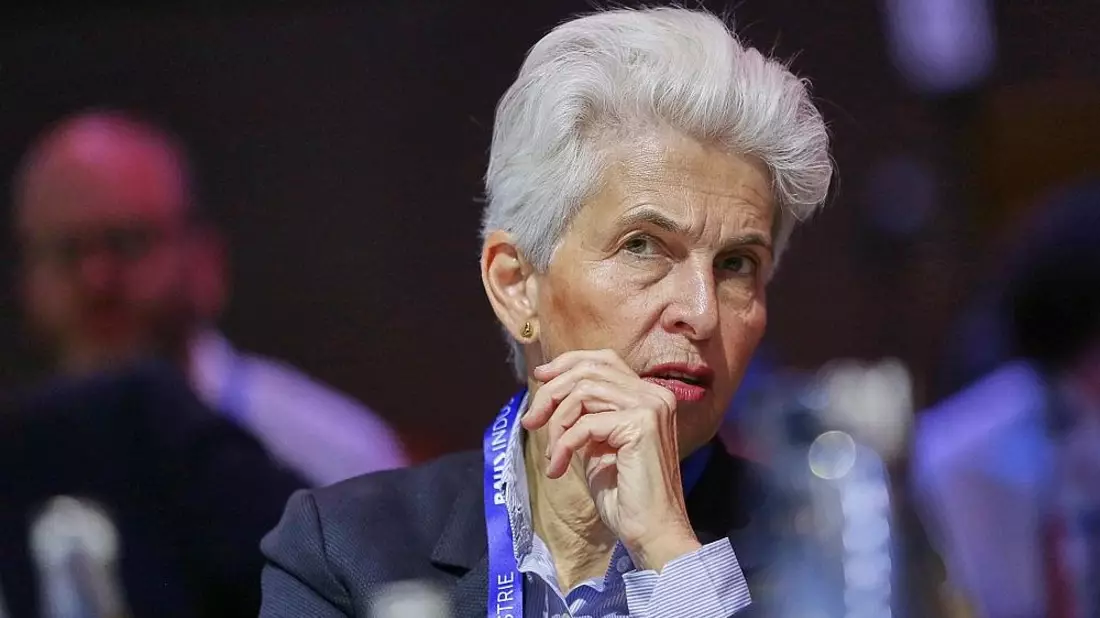 Strack-Zimmermann kritisiert Merkels CDU-Kurs scharf