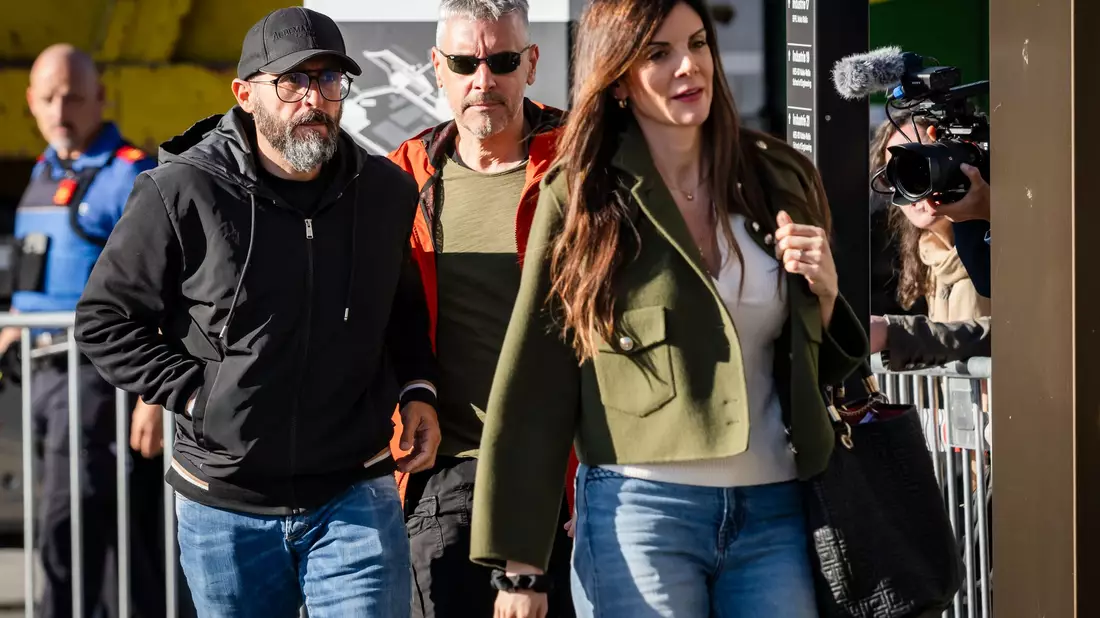 Erstmals zusammen im Verhör: Jacques und Jessica Moretti. - Bild: Jean-Christophe Bott/KEYSTONE/dpa