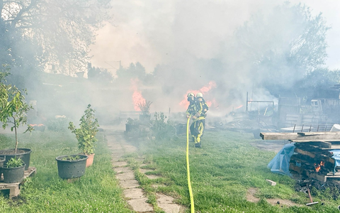 FW-BO: Vollbrand einer Gartenlaube in Kleingartenanlage - Bild: presseportal.de